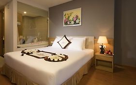 Khách sạn Dendro Gold